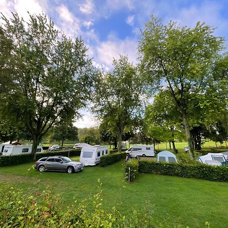 Camping Les Portes Du Perche Mamers Kültér fotó
