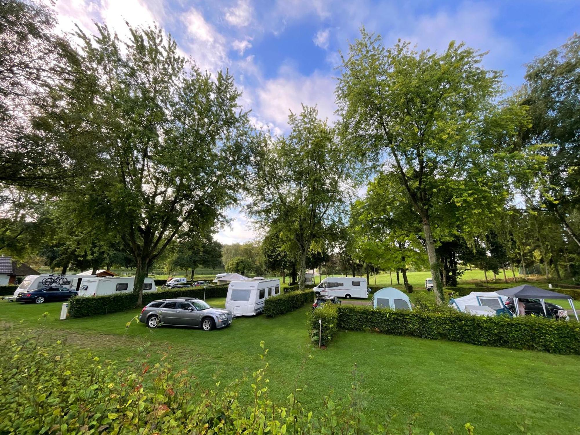 Camping Les Portes Du Perche Mamers Kültér fotó